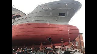 Впервые за 20 лет на заводе «Янтарь» спускают на воду рыболовецкое судно