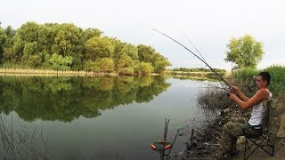Рыбалка на поплавок на реке